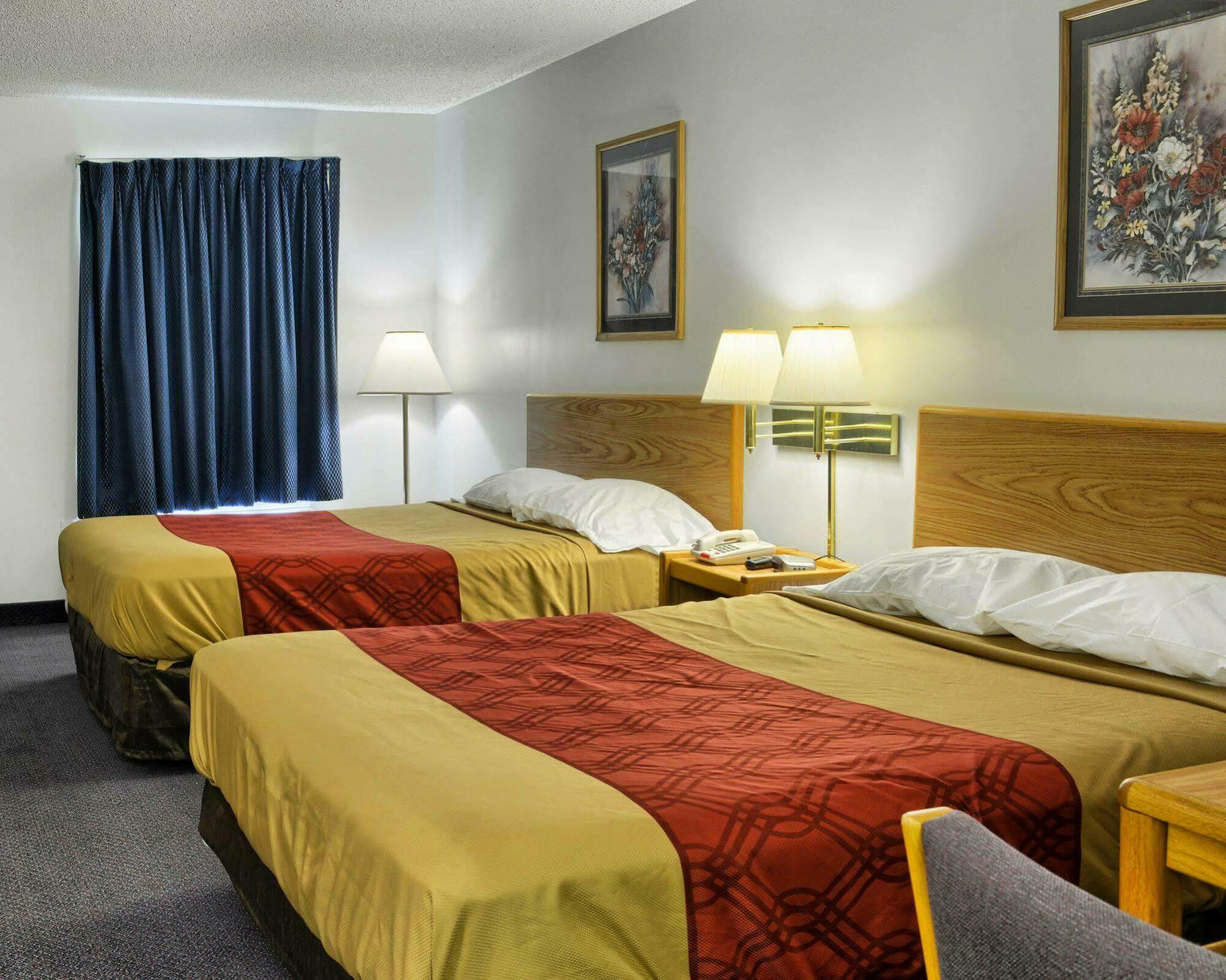 Econo Lodge Ruther Glen Eksteriør bilde